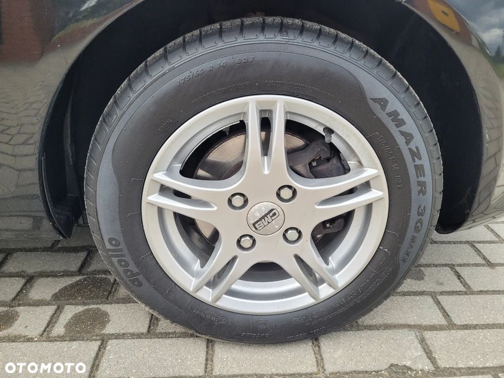 Ford Fiesta 1.25 Titanium EU5 - 11
