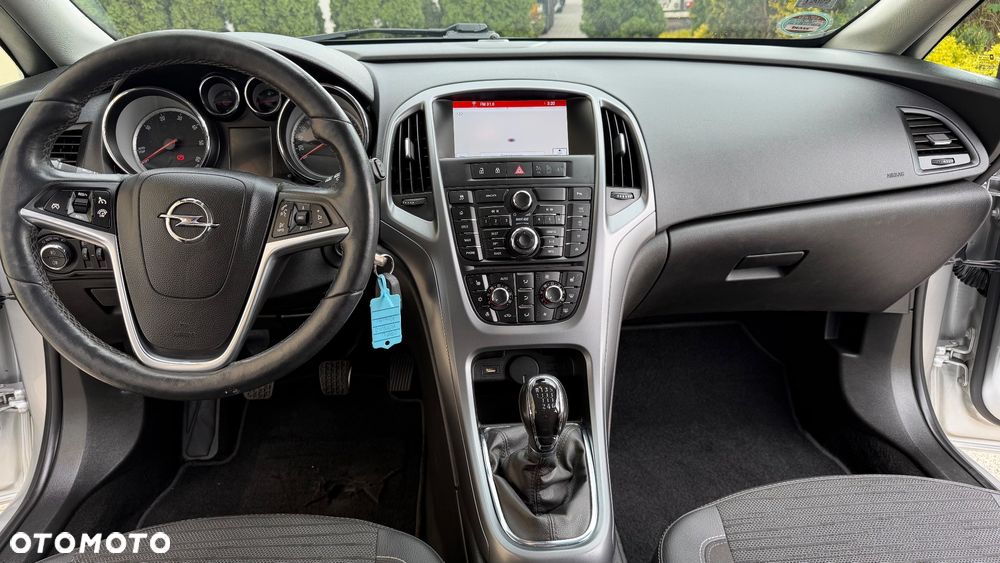 Opel Astra 1.6 CDTI Cosmo - 25