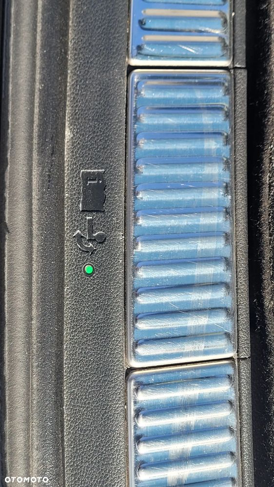 Skoda Superb 2.0 TDI DSG Premium Edition - 23