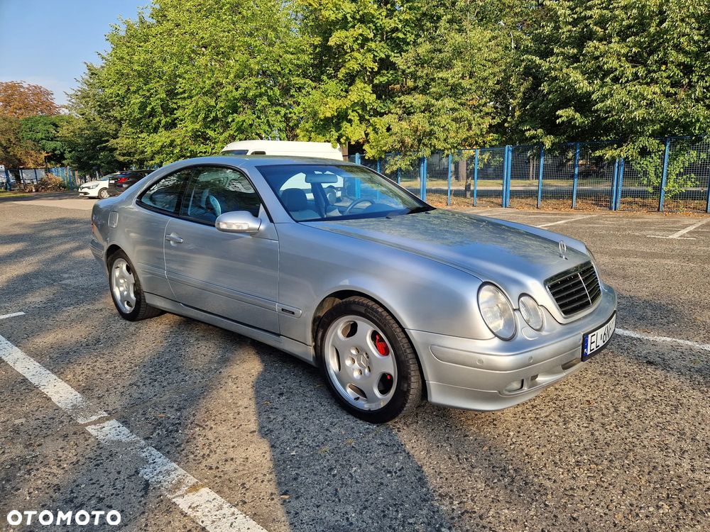 Mercedes-Benz CLK - 3