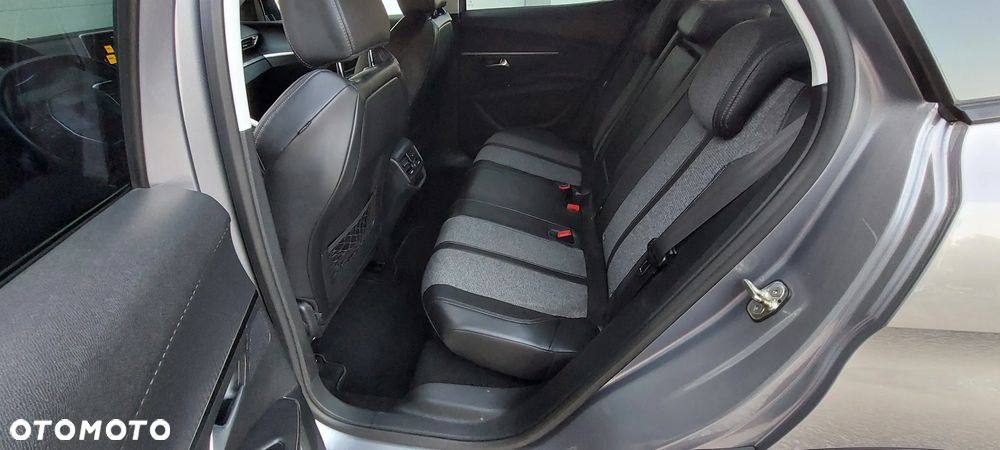Peugeot 3008 PureTech 130 Stop & Start Active - 22