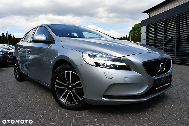 Volvo V40 T2 Geartronic Momentum - 39