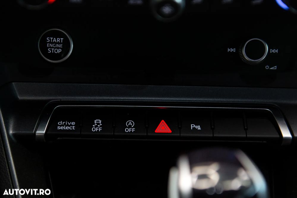 Audi Q3 Sportback 2.0 40 TDI quattro S tronic S Line - 25