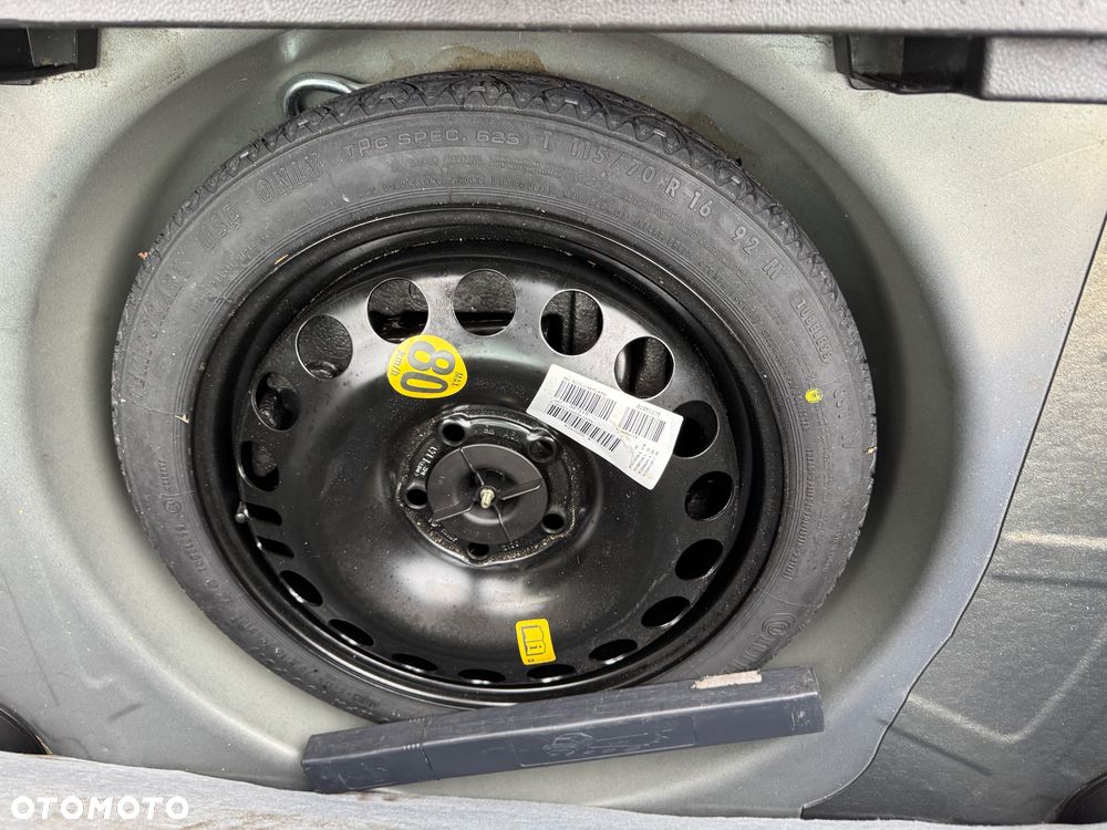 Opel Meriva 1.4 Innovation - 32