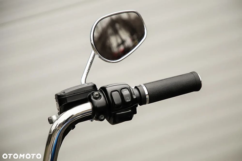 Harley-Davidson Touring Road King - 11