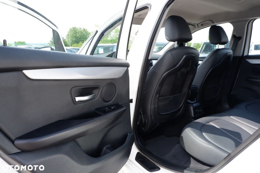 BMW Seria 2 216d Advantage - 30