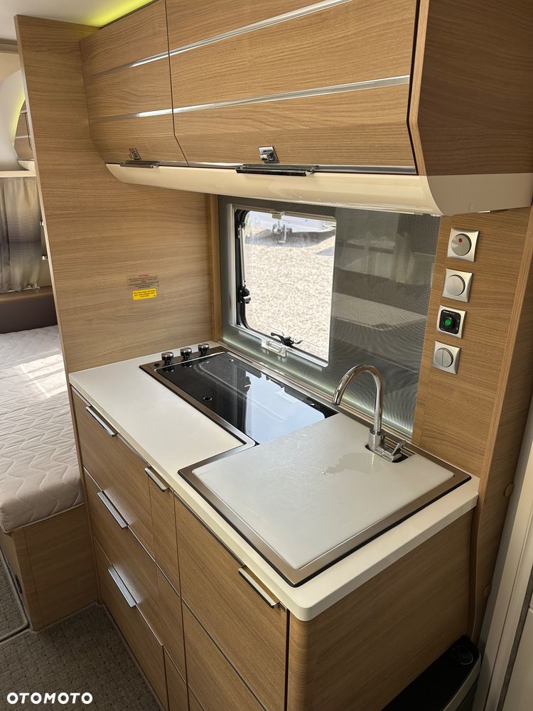 Adria 482 LU - 16
