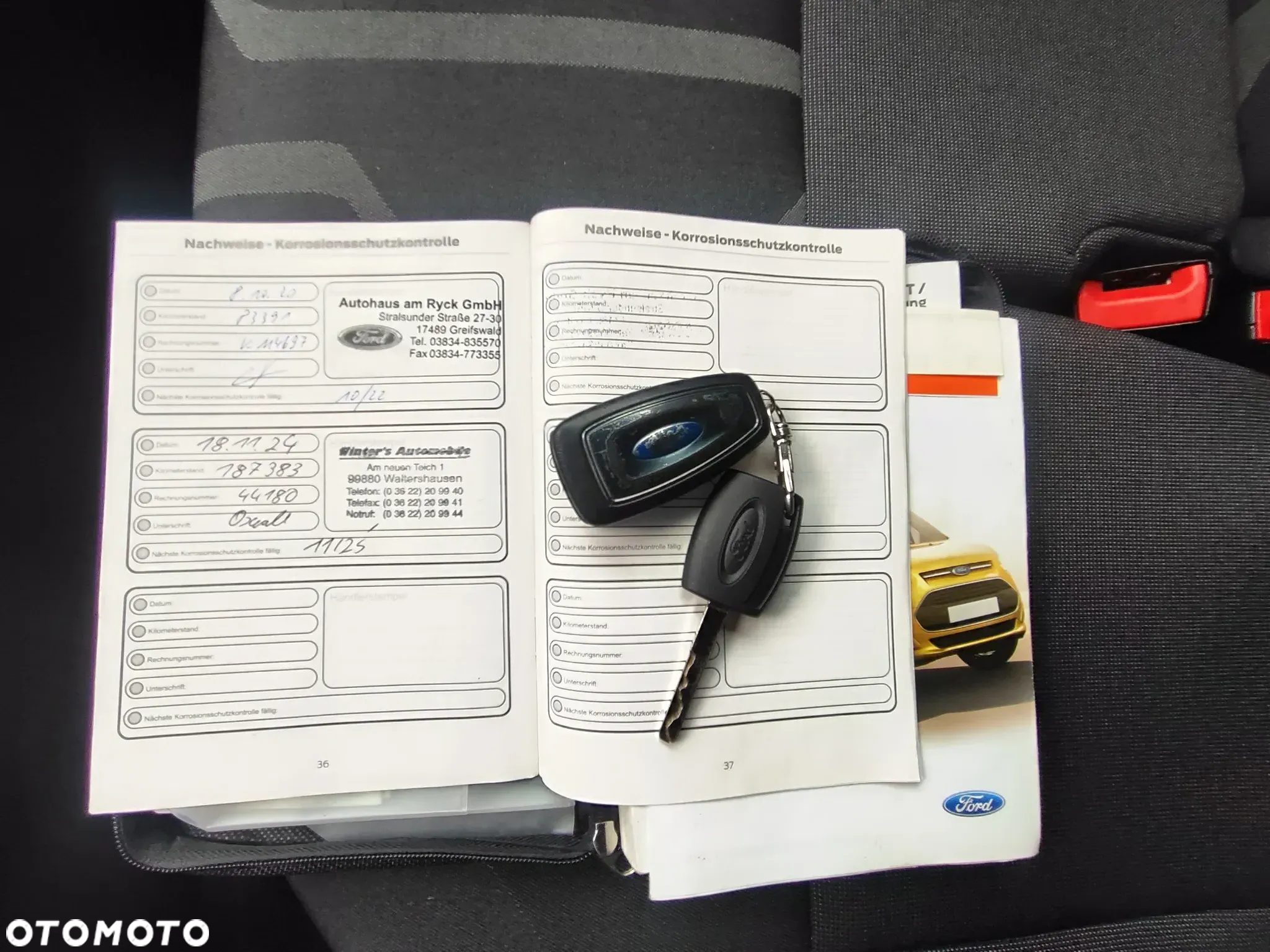 Ford Transit Connect - 22