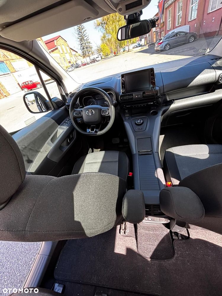 Toyota Proace City Verso 1.2 D-4T Family - 32