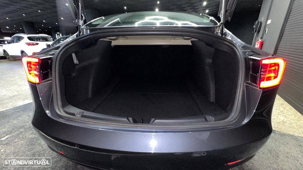 Tesla Model 3 Standard Range Plus RWD - 18