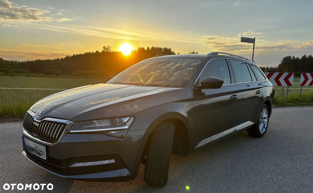 Skoda Superb 2.0 TDI Ambition DSG - 23