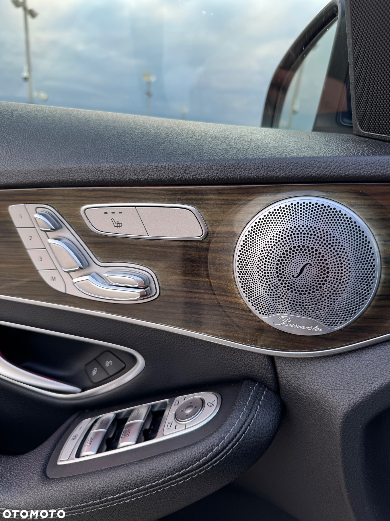 Mercedes-Benz Klasa C 300 T 9G-TRONIC AMG Line - 17