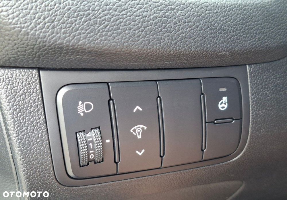 Kia Ceed - 38