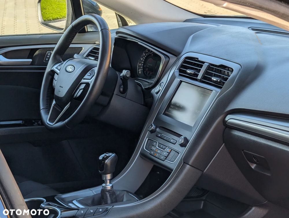 Ford Mondeo 2.0 TDCi Titanium - 32