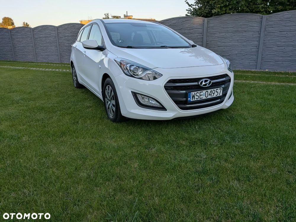 Hyundai i30 1.4 BlueDrive Go - 9