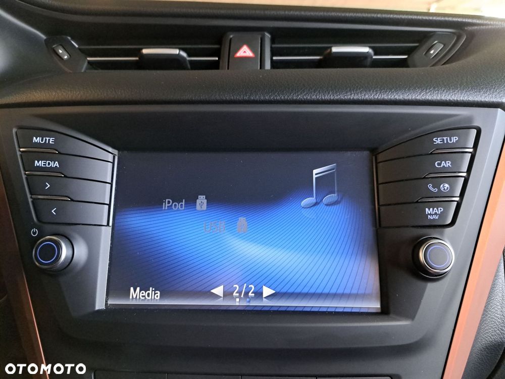 Toyota Avensis 2.0 Premium MS - 28