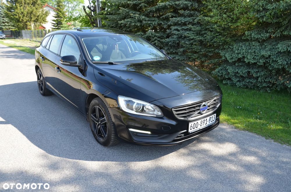 Volvo V60 D4 Geartronic Momentum - 2