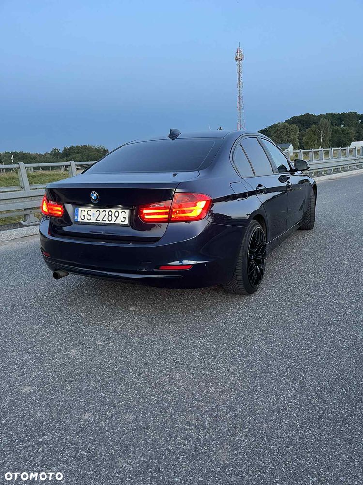 BMW Seria 3 316i Sport Line - 6