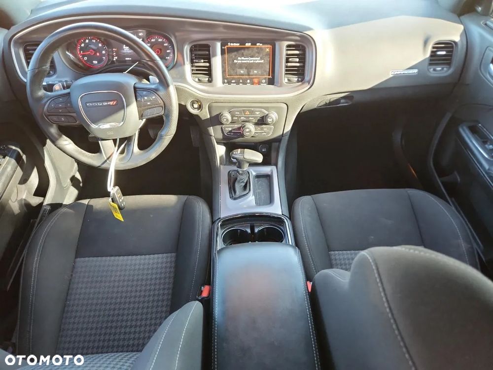 Dodge Charger 3.6 GT - 8