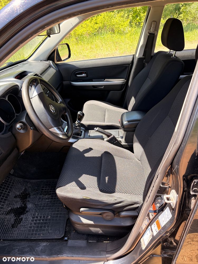 Suzuki Grand Vitara 1.9 DDiS Comfort+ DPF - 14