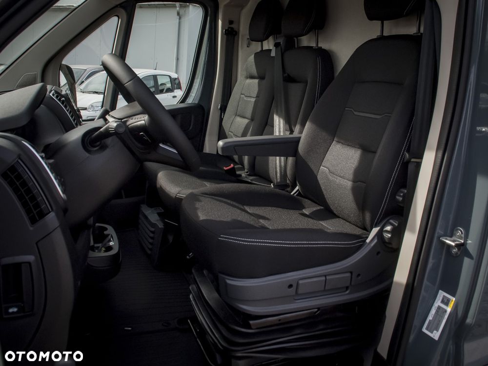 Fiat FIAT DUCATO SERIA 2 STOCK MY25.5 Ducato Maxi Furgon L4H2 3,5T Diesel 140KM Manual - 13