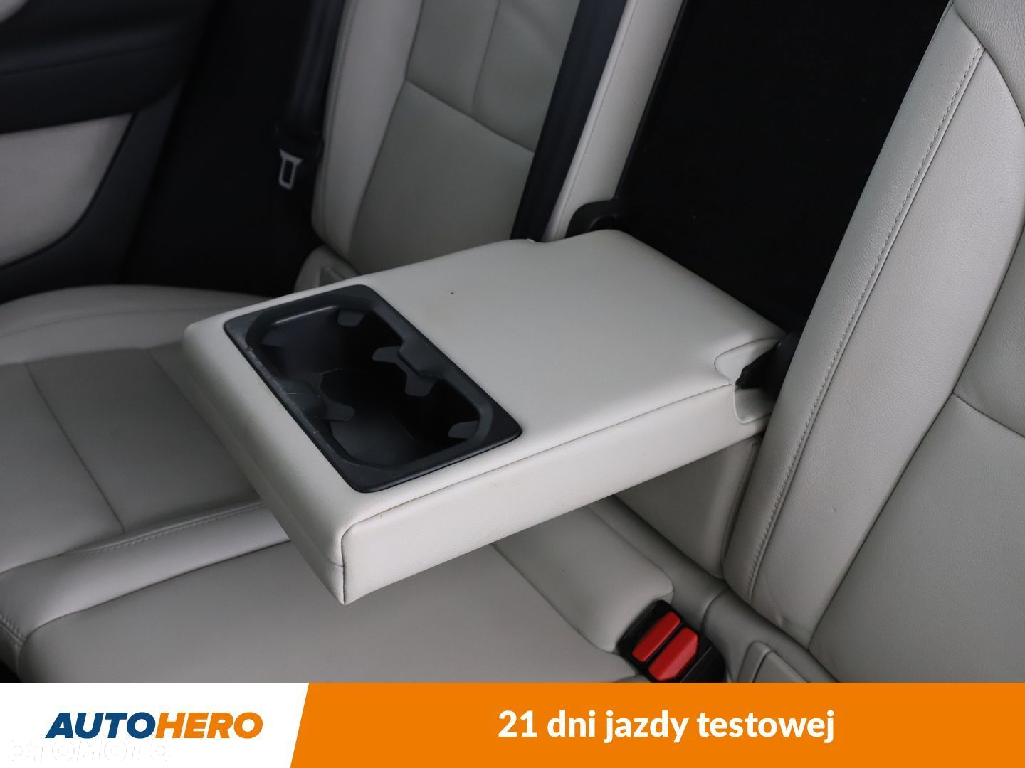 Volvo XC 40 - 38