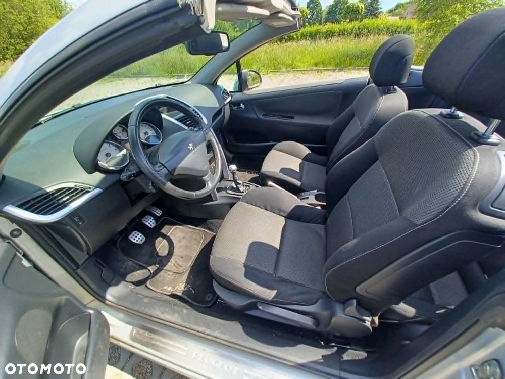 Peugeot 207 CC 120 VTi Active - 17