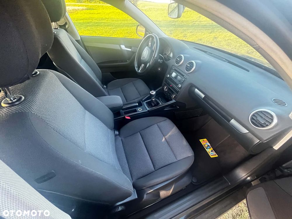 Audi A3 Sportback - 17