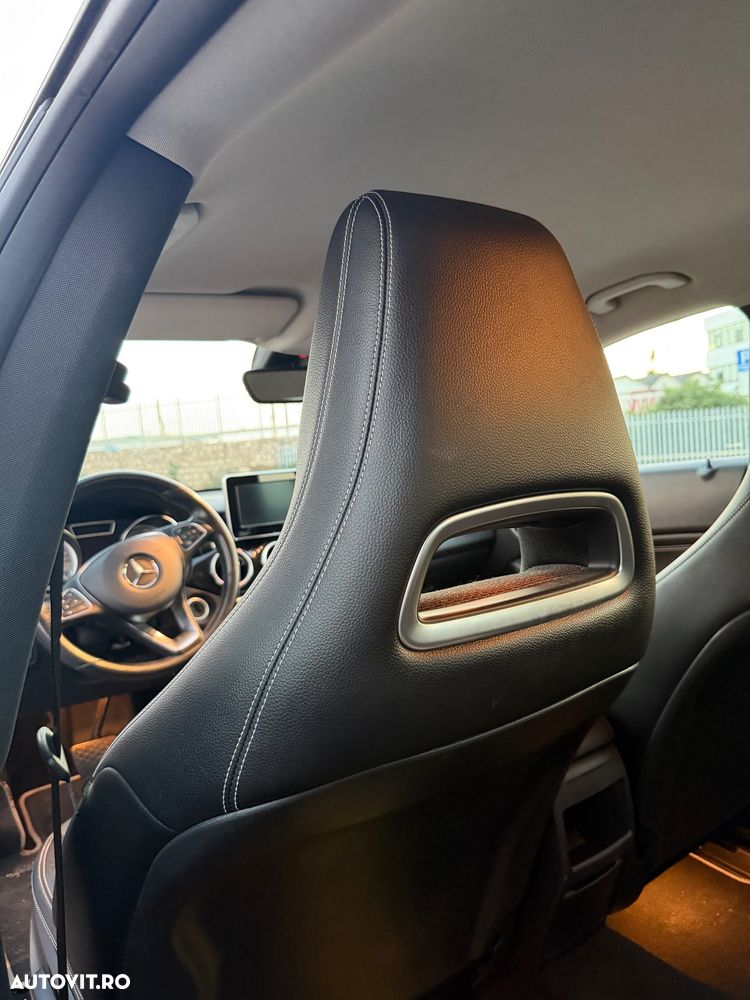 Mercedes-Benz CLA 220 d Aut. - 4