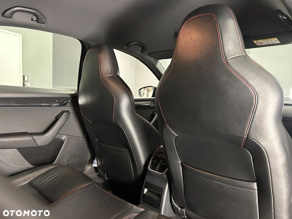 Skoda Octavia 2.0 TDI RS DSG - 29