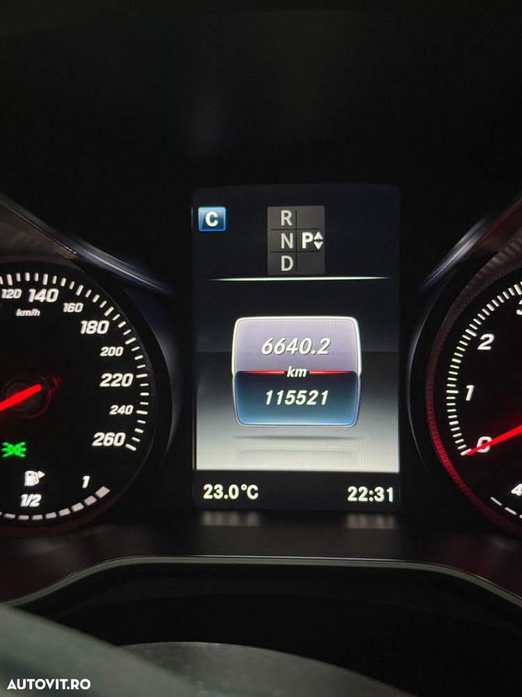 Mercedes-Benz C - 12