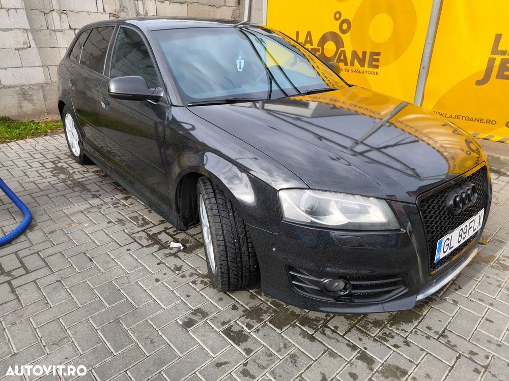 Audi A3 2.0 TDI Sportback DPF quattro S line Sportpaket - 2