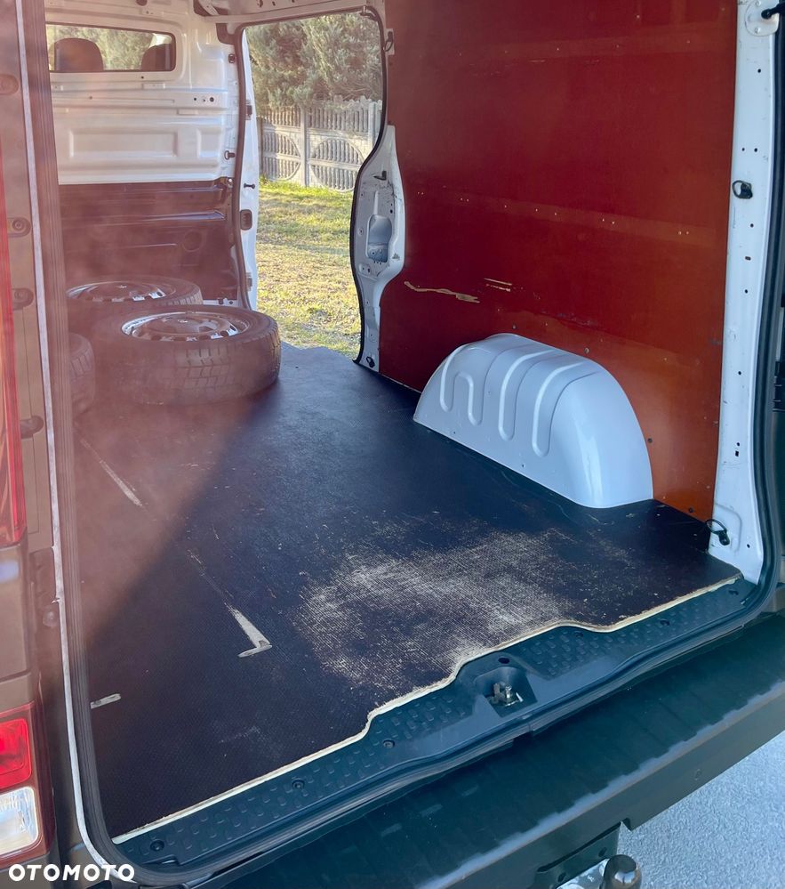 Opel Vivaro - 28