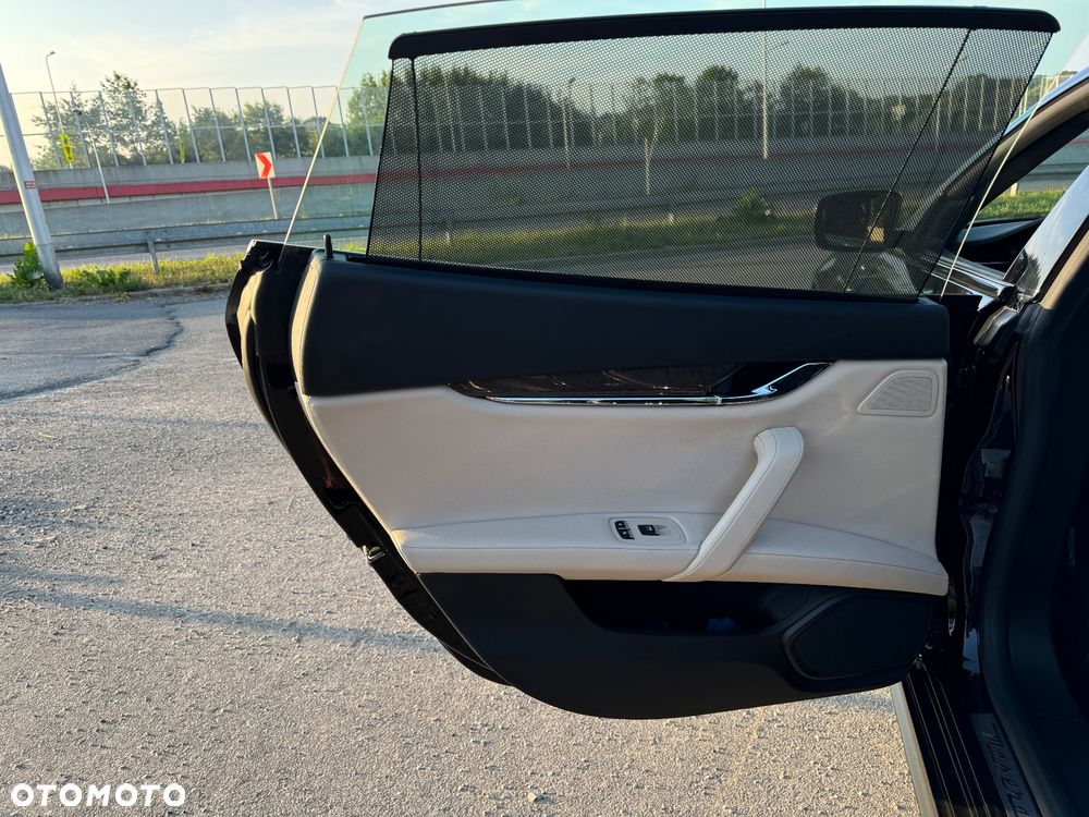 Maserati Quattroporte Q4 S - 23