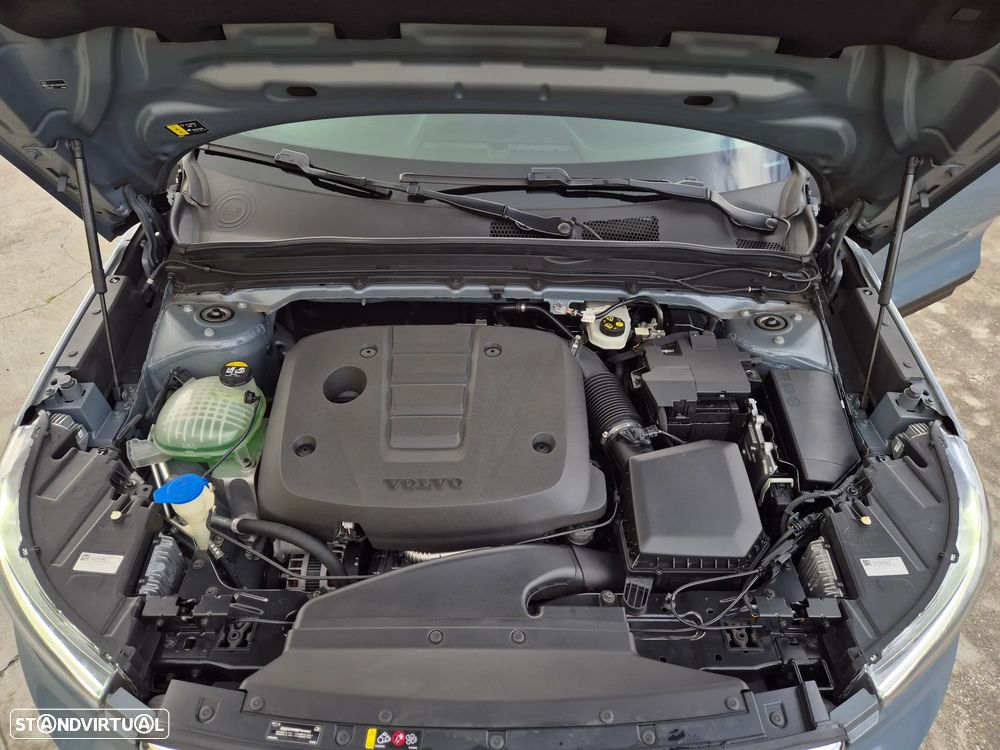 Volvo XC 40 2.0 D3 Momentum Plus - 48