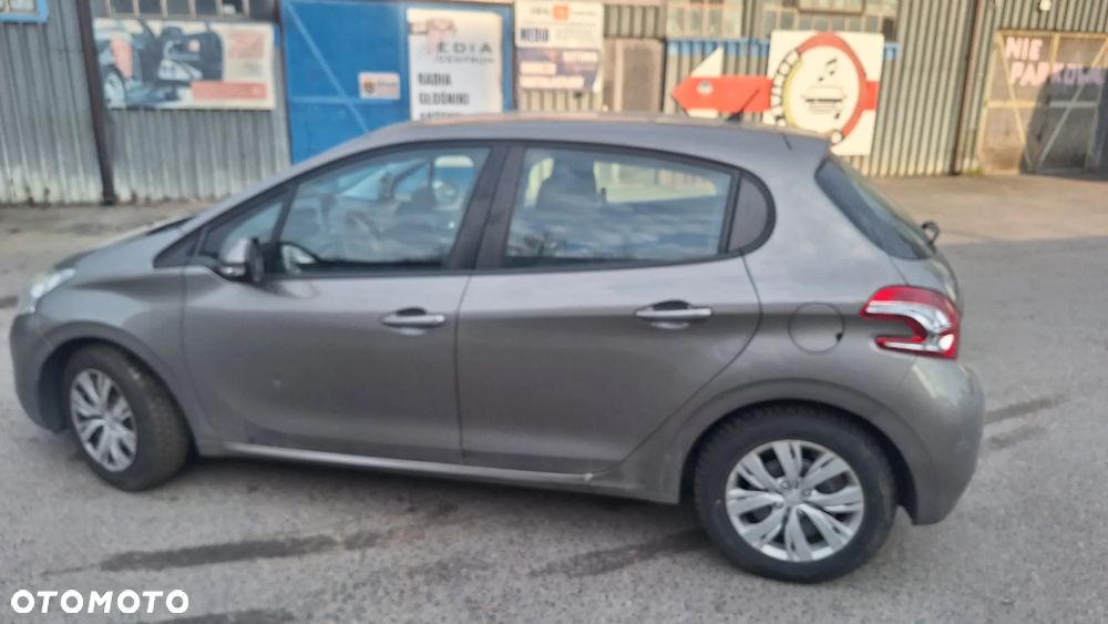 Peugeot 208 82 VTI Active - 3