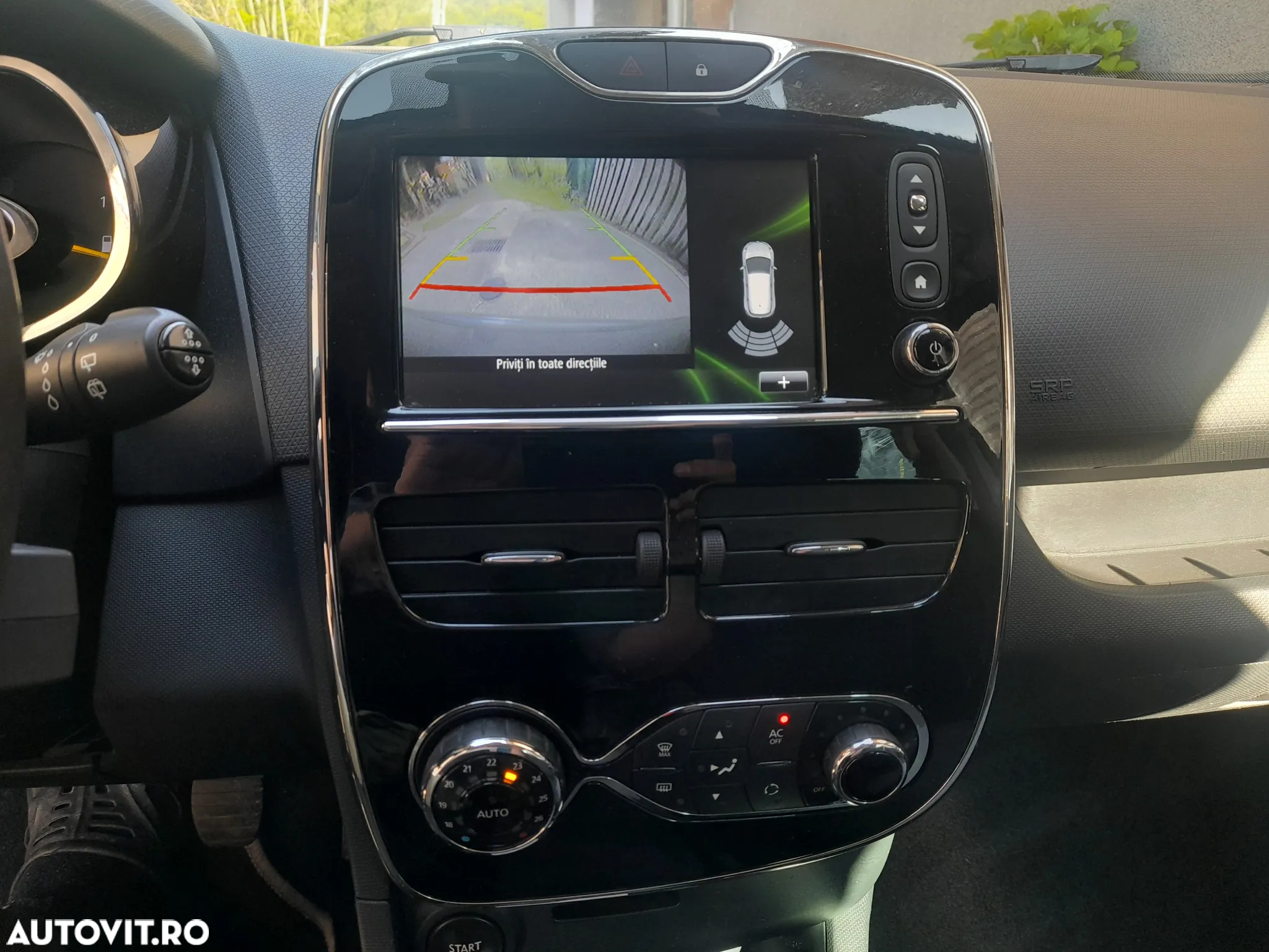 Renault Clio (Energy) dCi 90 Start & Stop INTENS - 16