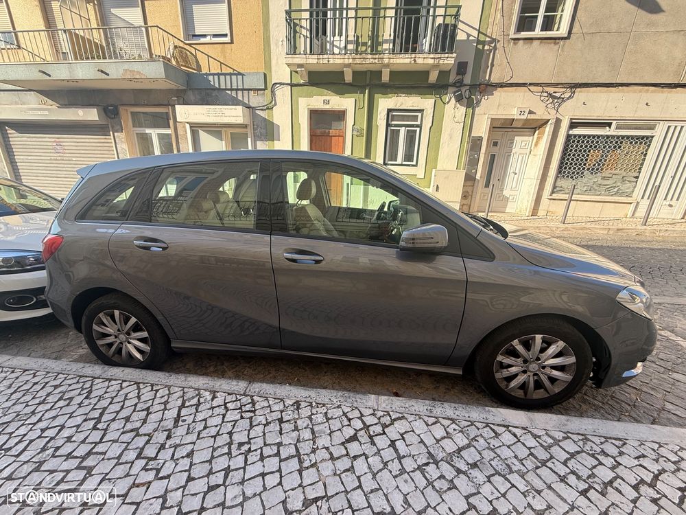 Mercedes-Benz B 200 - 2
