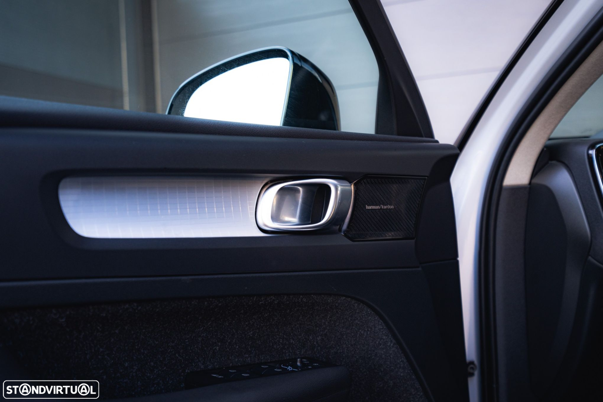 Volvo XC 40 - 18