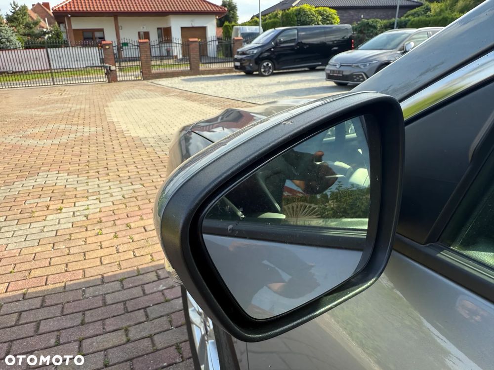 Ford Kuga 2.5P PHEV FWD Titanium X - 8