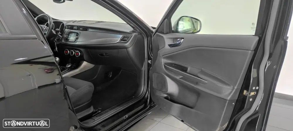 Alfa Romeo Giulietta 1.6 JTDM Exclusive - 22