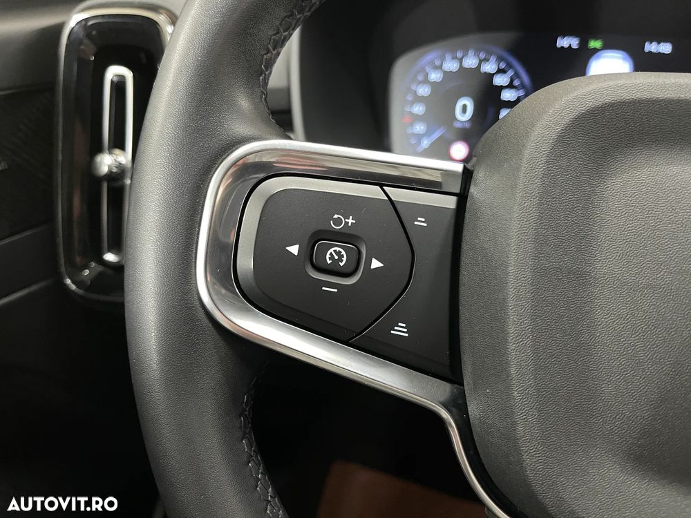 Volvo XC 40 T4 Recharge DKG Inscription - 25