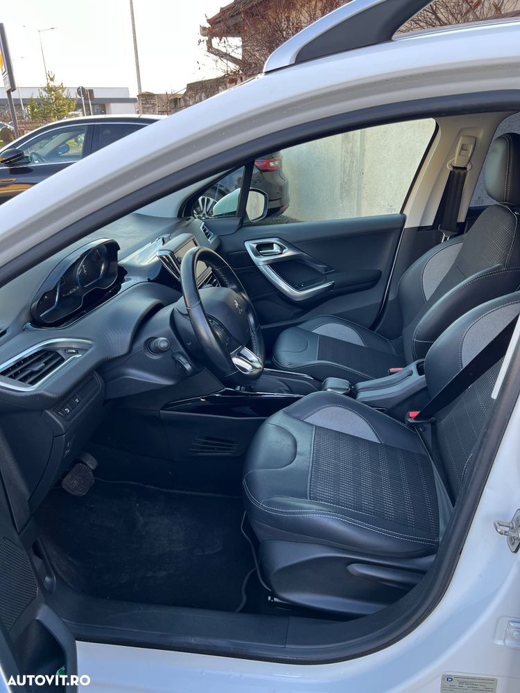 Peugeot 2008 BlueHDi FAP 120 STOP & START EAT6 Crossway - 13