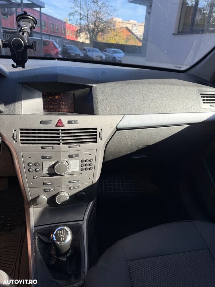 Opel Astra Classic 1.6i - 8