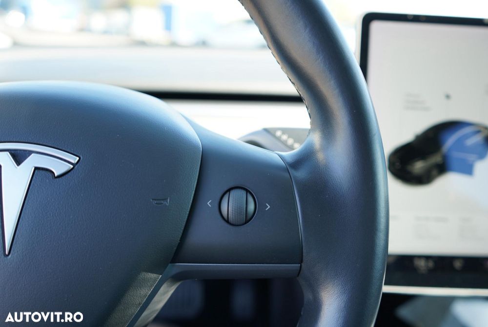 Tesla Model 3 Langstreckenbatterie Allradantrieb Dual Motor - 30