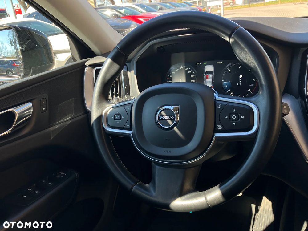 Volvo XC 60 D4 AWD Momentum - 20