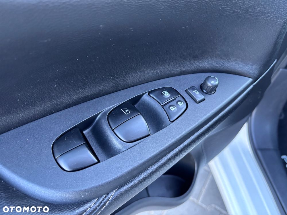 Nissan Pulsar 1.2 DIG-T Tekna - 17