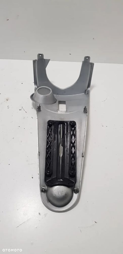 Piaggio MP3 Yourban 125 Tunel Osłona Obudowa Stacyjki - 3