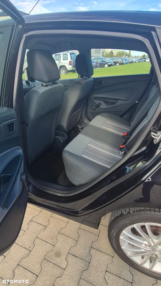 Ford Fiesta - 15