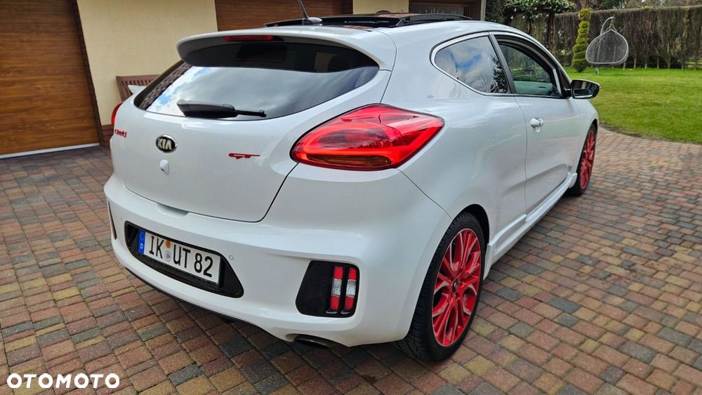 Kia Ceed - 9
